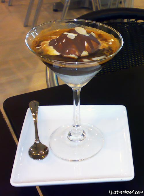 Icecream with espresso
